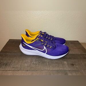 Nike Air Zoom Pegasus 39 “LSU” 
- Size 10.5 Men.